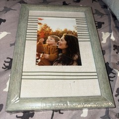 Elsa L 4×6 Matted to 3×4 Picture Frame Green Striped Rear Loading Brand New!