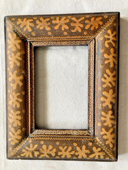 Picture Frame Indonesia for 4″ X 6″ Image. 7.25″ X 9.5″ Frame