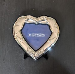 Small Heart Silverplated Picture Frame Int’l Silver Co Valentine Bow New 3×4″