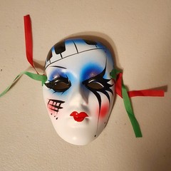 Ceramic Painted Venetian Style Mini Mask – (Gifts – Party Favors – Wall Decor)01