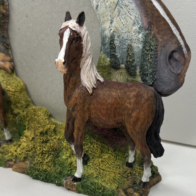 Resin Horse Theme Photo Frame Freestanding Rear-Loading Fits 4.5 x 5.5 Brown gallery