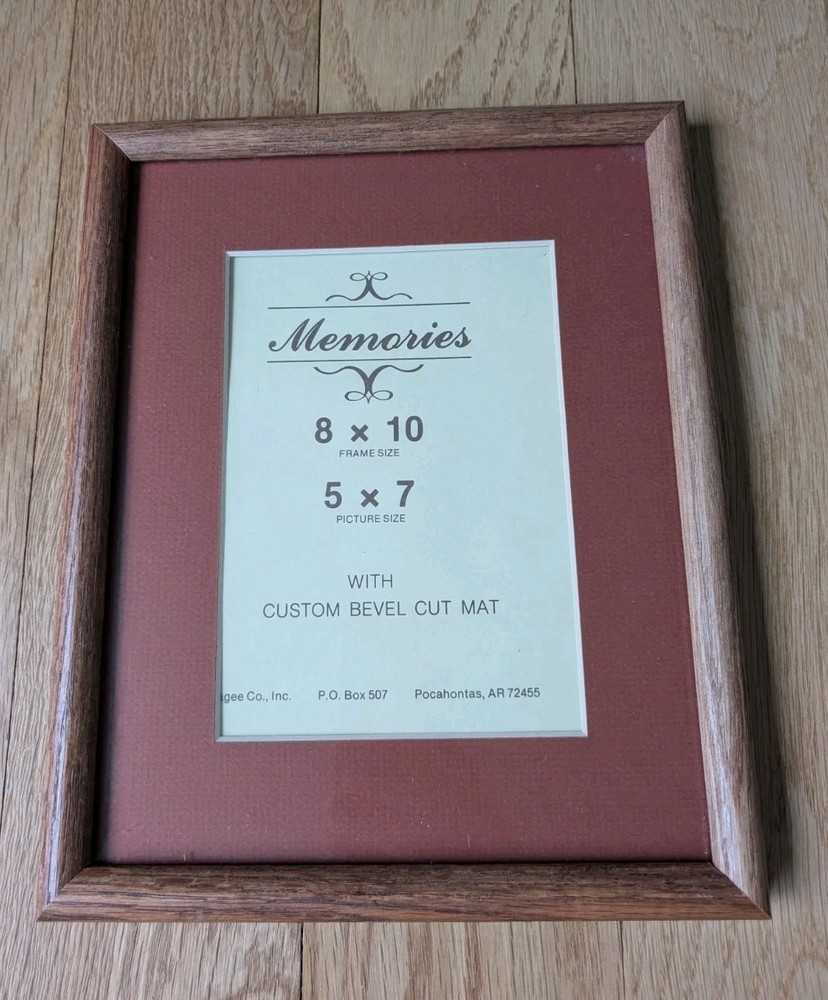 Magee Company 8" x 10" Wood Frame For 5" X 7" Picture Easel/Free Standing W/ Mat