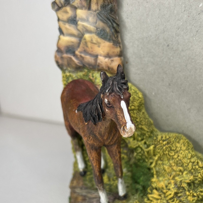 Resin Horse Theme Photo Frame Freestanding Rear-Loading Fits 4.5 x 5.5 Brown gallery