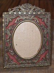 Vintage Brass Picture Tabletop Frame Ornate Red Velvet Cut Out Italy 4x5in