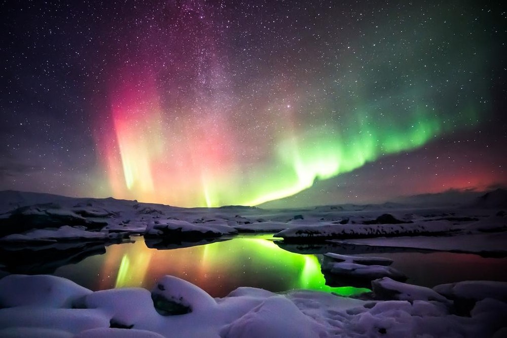 Mixed Aurora Over the Jokulsarlon lagoon Iceland Photo Poster 24x36 inch