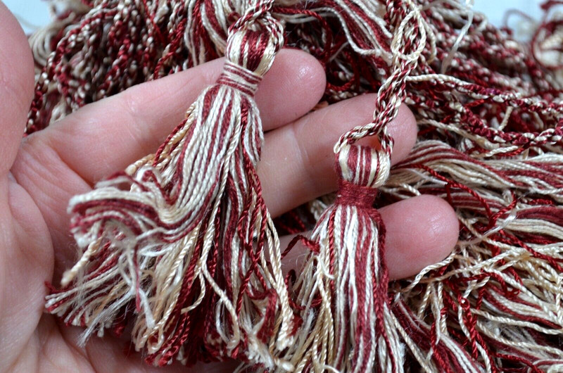 Lot of 4 Vintage Red & Ivory Drapery TieBacks Twisted Cord Regency Shabby Chic gallery
