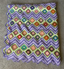 Vtg Handmade Crochet Granny Square Afghan Blanket Lavender Purple Zigzag Edge