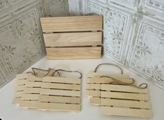 7 Unfinished Wooden Plaque Sign With Hanging String – NEW