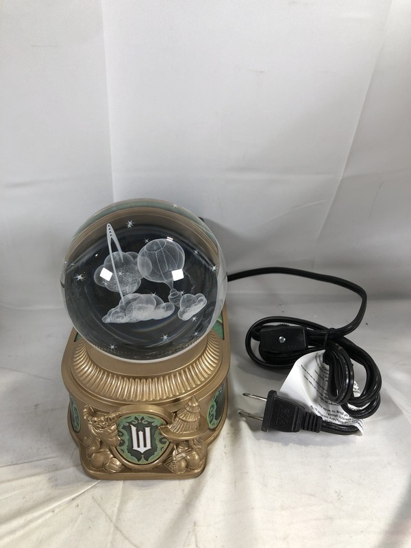 Scentsy Wicked Scent Warmer Snow Globe Illuminated gallery